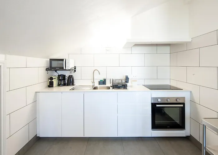 Silvercoast - Swimming Pool & Jacuzzi