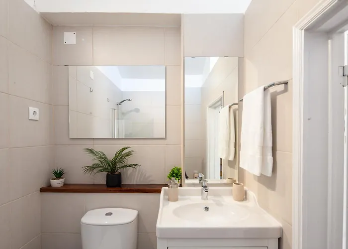 Silvercoast - Swimming Pool & Jacuzzi