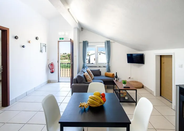 شقة Silvercoast - Swimming Pool & Jacuzzi