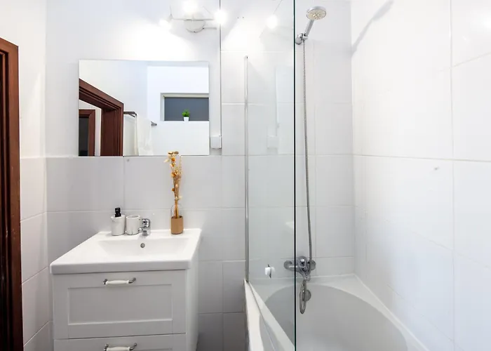 شقة Silvercoast - Swimming Pool & Jacuzzi *